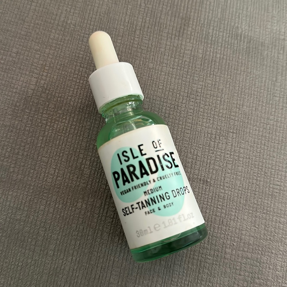 Isle of Paradise Natural Glow Self Tanning Drops